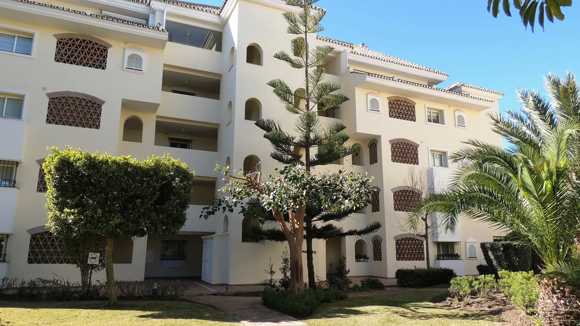 Hacienda Playa Aparthotel Marbella